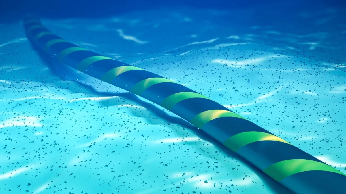 Ein technisches Erbe: Wie das TAT‑8 Glasfaserkabel wieder ans Licht kommt